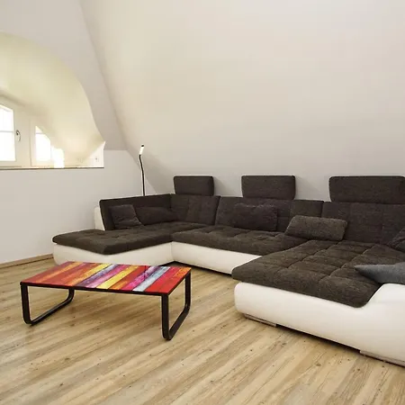 Vogelblick Haushaelfte 01 Vaschvitz