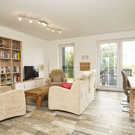 Vogelblick Haushaelfte 01 Casa vacanze Vaschvitz